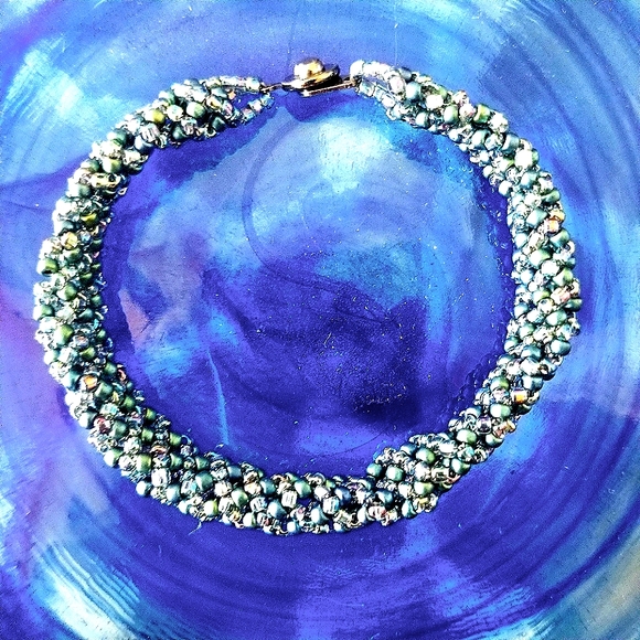 Shades of Blue Bead Sead Bracelet - Picture 2 of 8